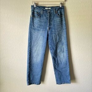 Levi's | Women's Ribcage Straight Leg Jeans Size 29 Medium Wash Button Fly